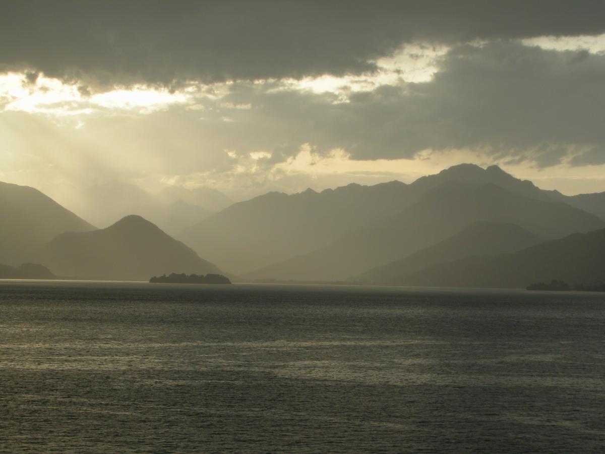 Villa Maria Lago Maggiore Reno Di Leggiuno Екстер'єр фото