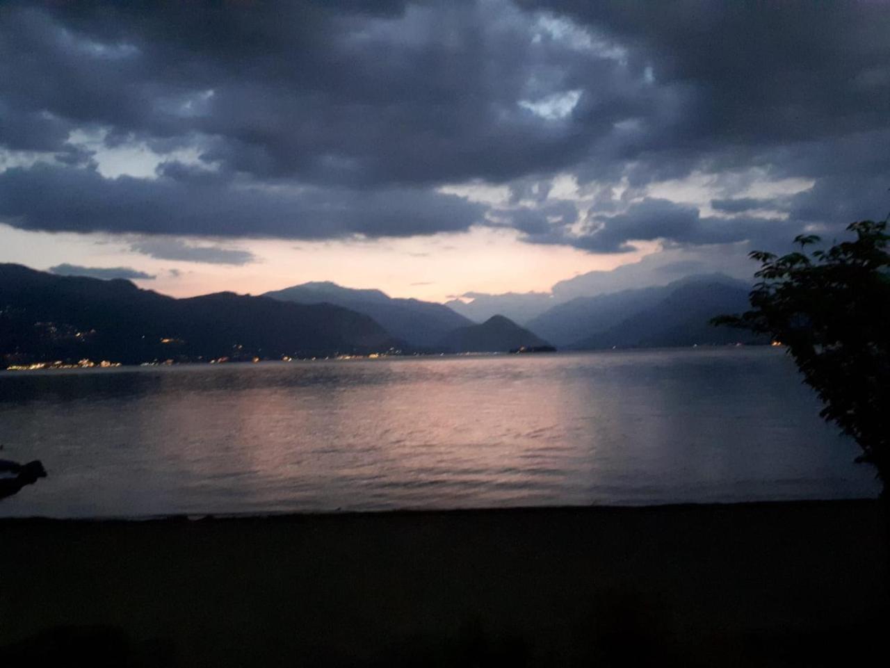 Villa Maria Lago Maggiore Reno Di Leggiuno Екстер'єр фото
